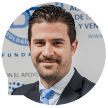 Dr. Sergio Vañó Galván - cirujano capilar en Madrid