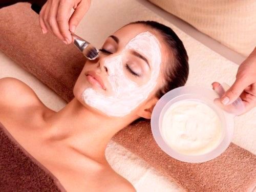 Cosmetología, Maquillaje y Belleza Femenina